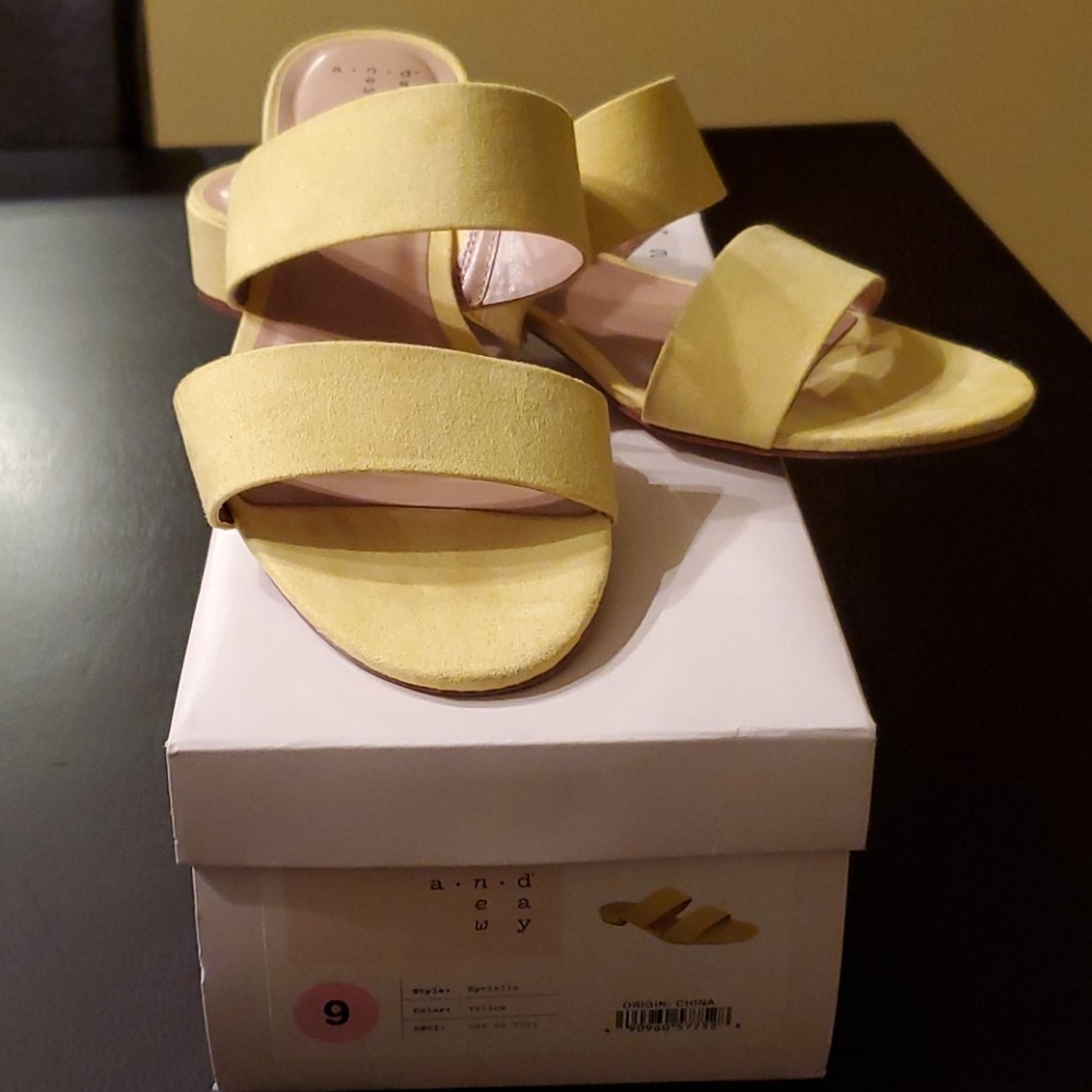 Kyrielle Yellow Sandals